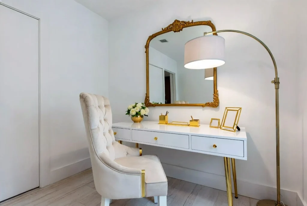 Glamorous Gold and White Sophistication